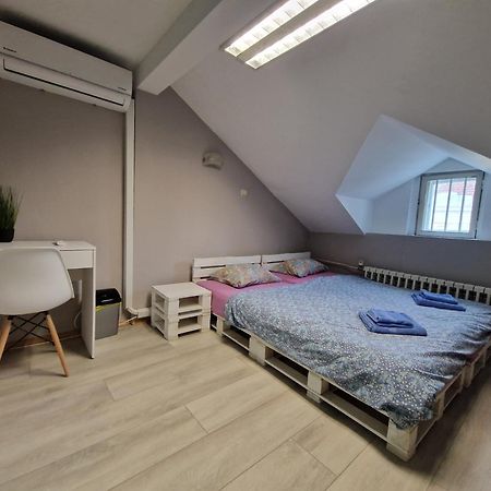 Lambo'S Corner Varna - Guest Rooms Exterior foto
