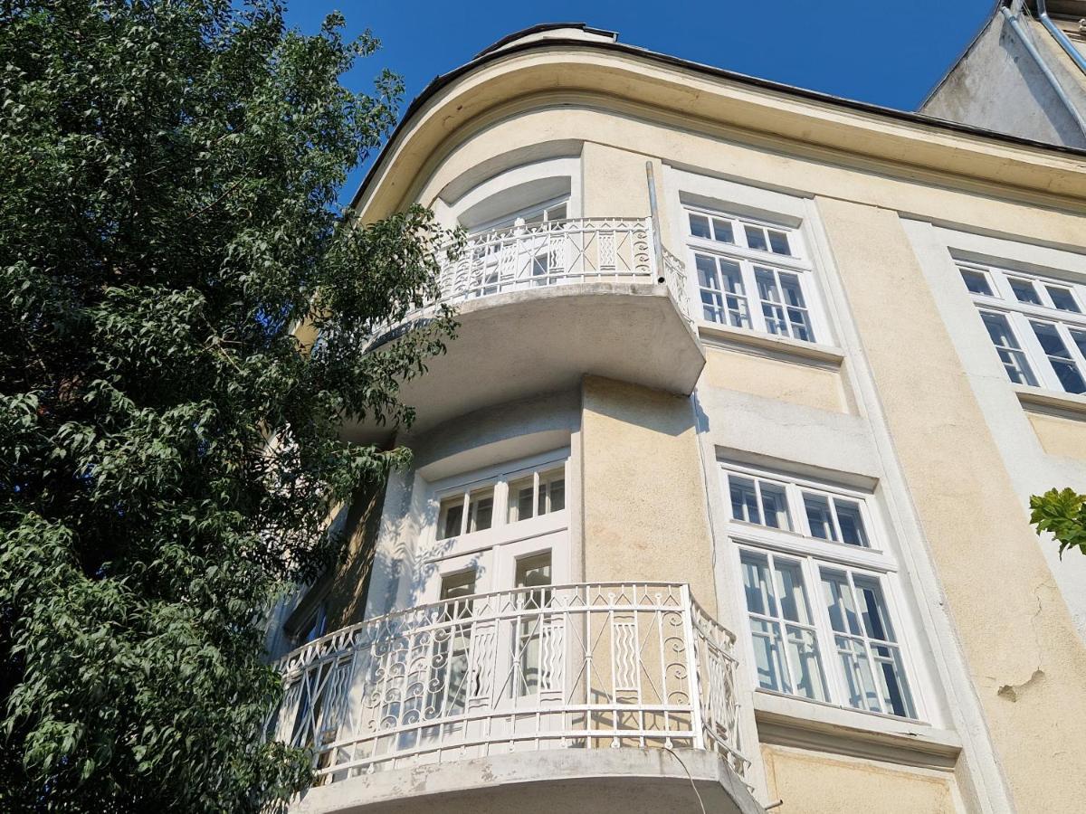 Lambo'S Corner Varna - Guest Rooms Exterior foto