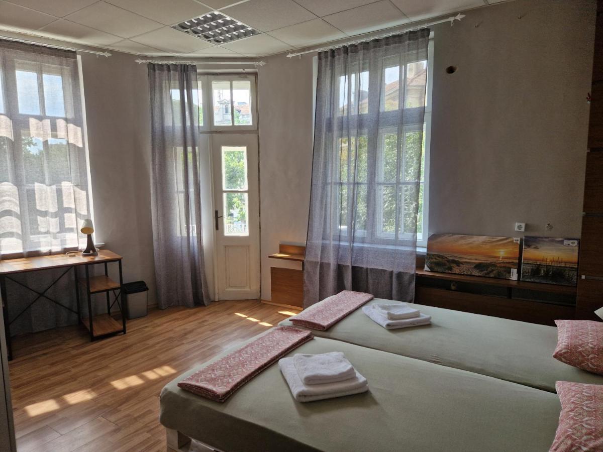 Lambo'S Corner Varna - Guest Rooms Exterior foto